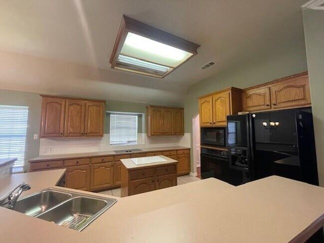 Building Photo - 3710 White River Dr