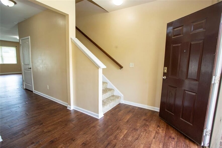 Building Photo - 141 Westin Way