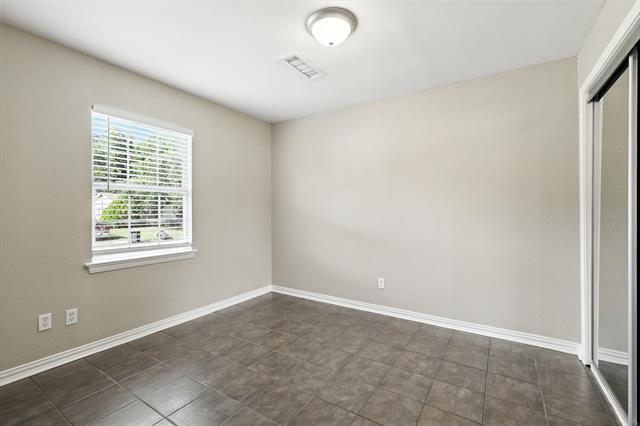 Building Photo - 106 Tarrant Dr