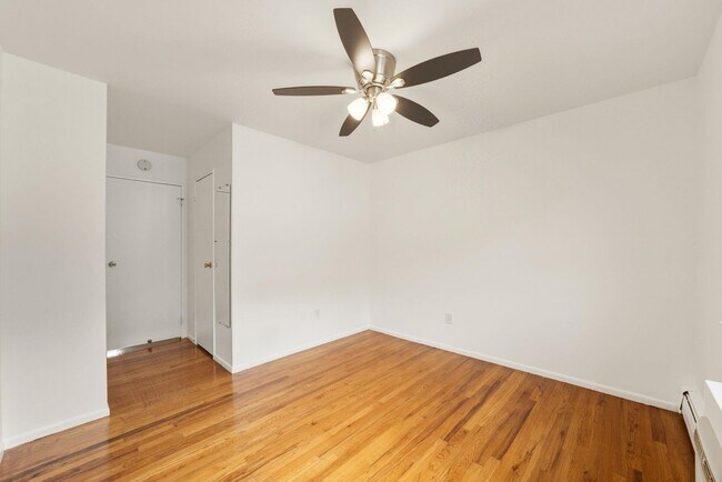 Building Photo - 1474 68th St