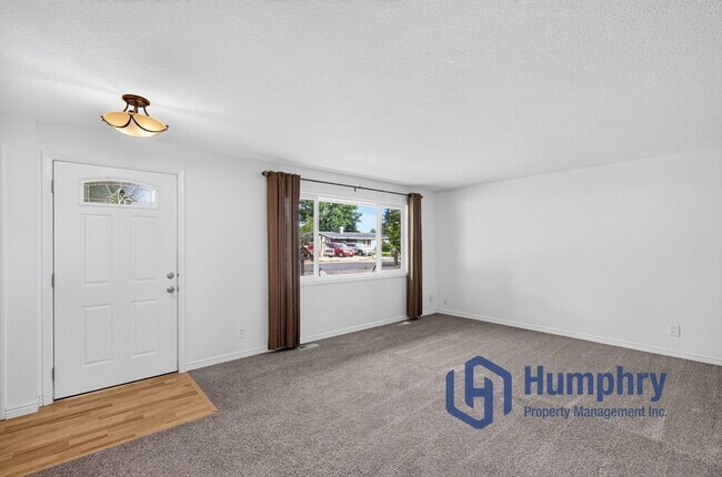 Building Photo - 13159 Ocotillo Dr