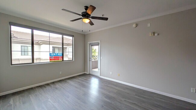 Building Photo - 1 Bedroom Condo in the Solana Townhome Community Near E Baseline Rd and S Higley Rd!