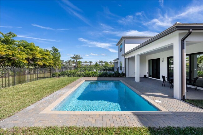 Building Photo - 8525 Crystal Downs Ave