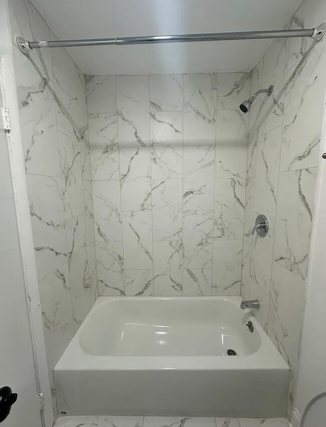 Building Photo - 171 63rd St