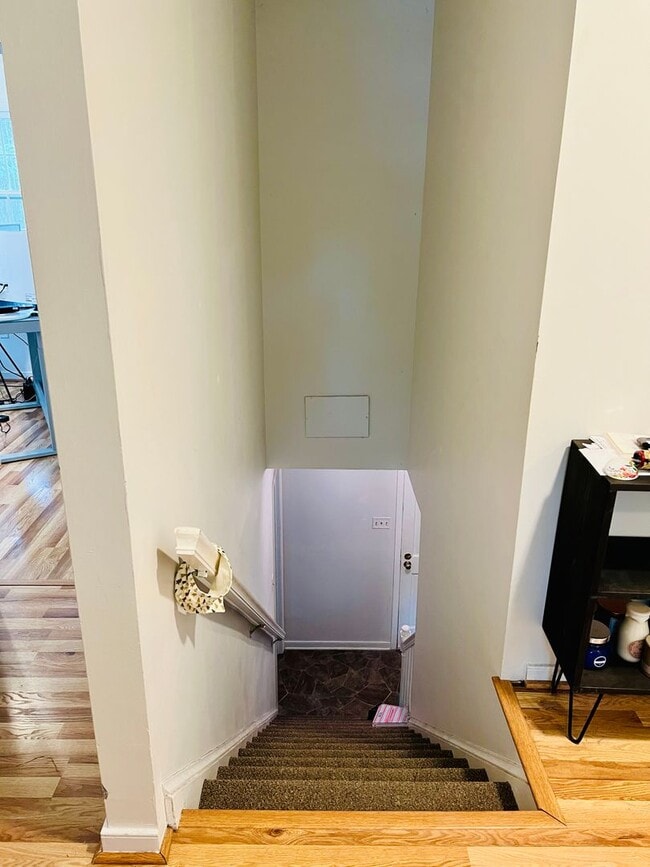 Building Photo - Charming 4-Bedroom Home with Ample Space and Modern Amenities