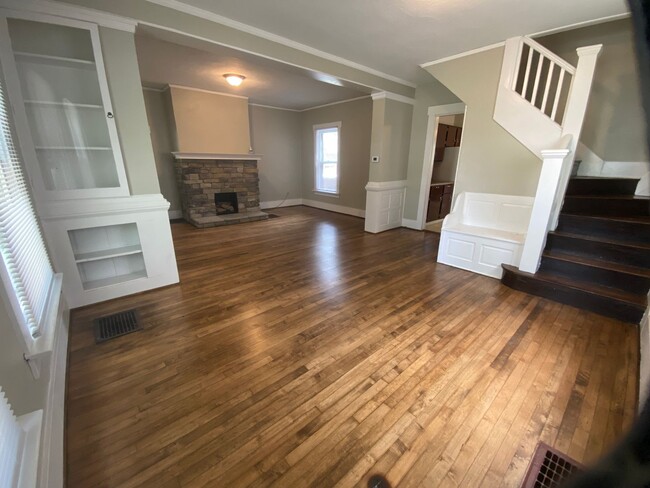 Building Photo - 2 Bedroom 1 Bath home