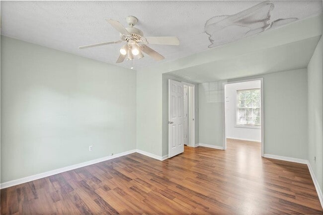 Building Photo - 10390 Rillridge Ct