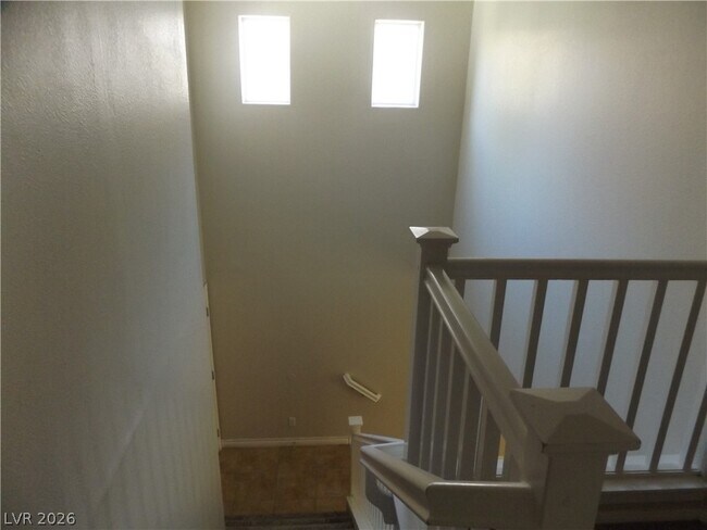 Building Photo - 6467 Karlsen Ct