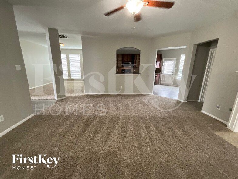 Building Photo - 4162 Wells Mark Dr