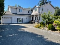 Building Photo - Extremely Spacious 5BD/3BTH Home For Lease...