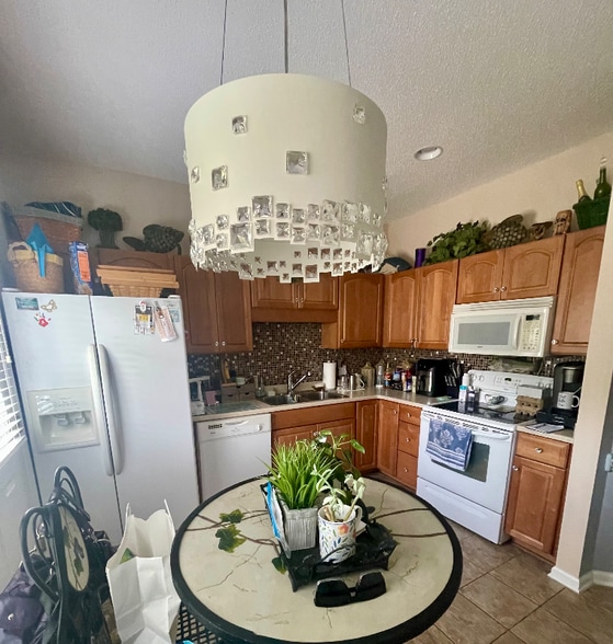 Building Photo - 214 Foxbury Square