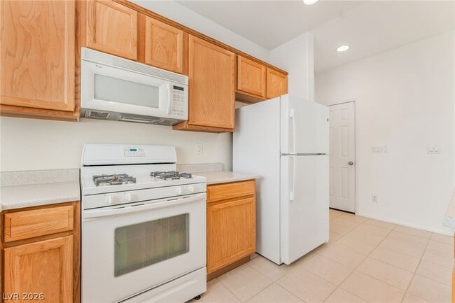 Building Photo - 6434 N Buttercup Creek St