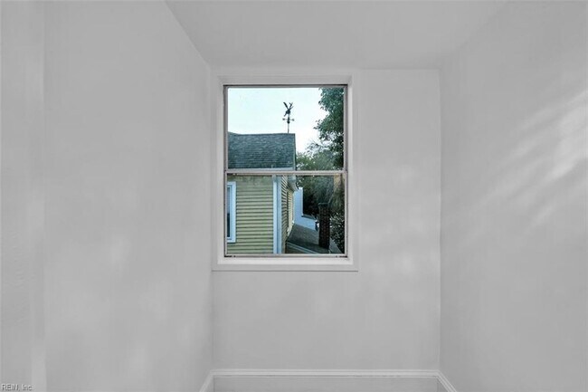 Building Photo - 416 Maryland Ave