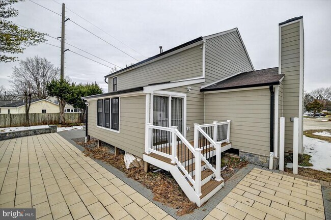 Building Photo - 7609 Croydon Pl