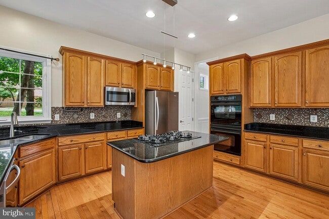 Building Photo - 9063 Galvin Ln