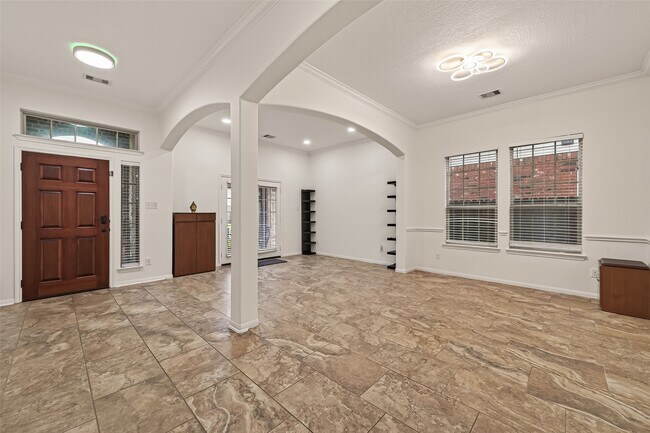 Building Photo - 16131 Keystone Ridge Ln