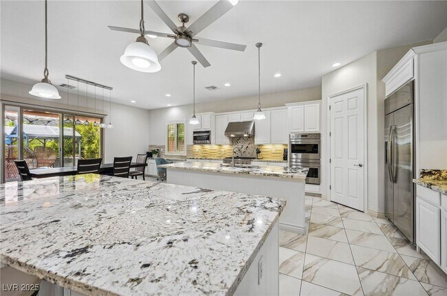 Building Photo - 47 Grand Masters Dr