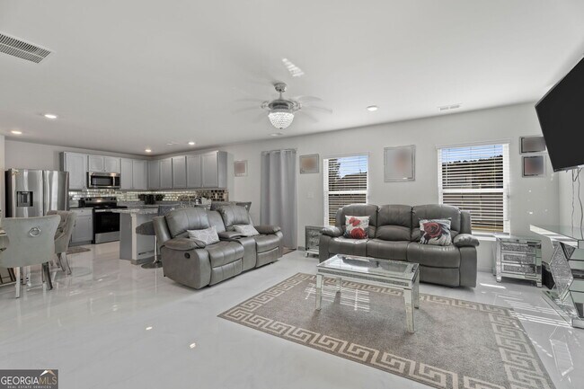 Building Photo - 321 Kirt's Ridge