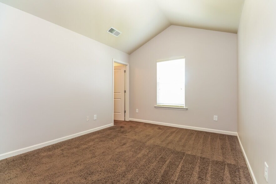 Building Photo - 174 Biscayne Terrace