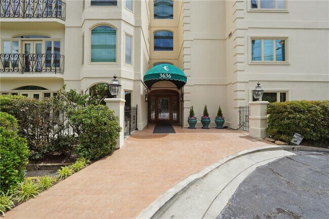Building Photo - 3636 Peachtree Rd NE