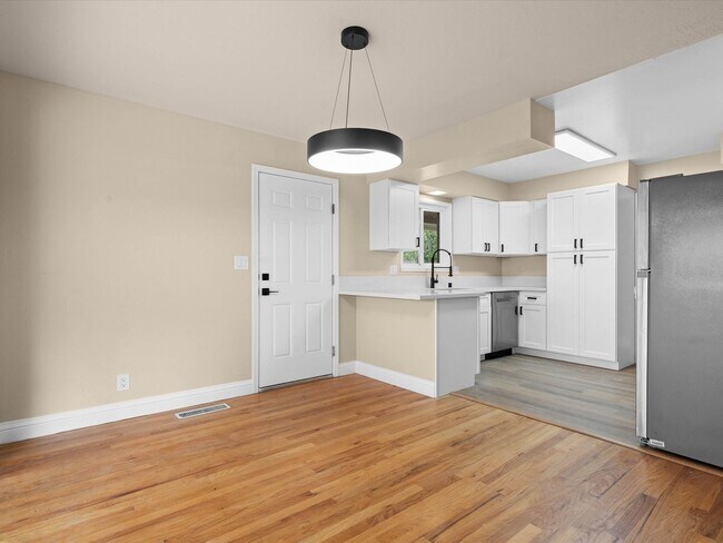 Building Photo - 2495 Holman Way