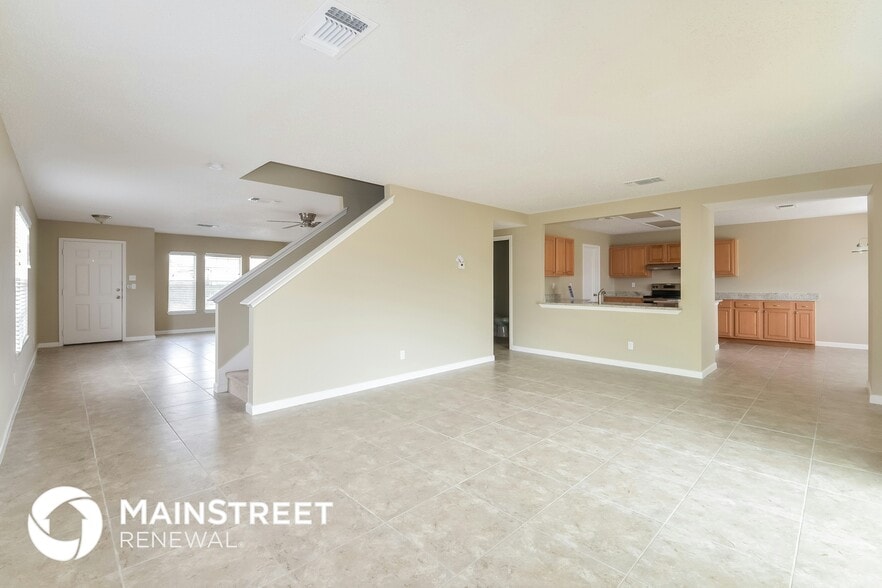 Building Photo - 7919 Pecan Heights