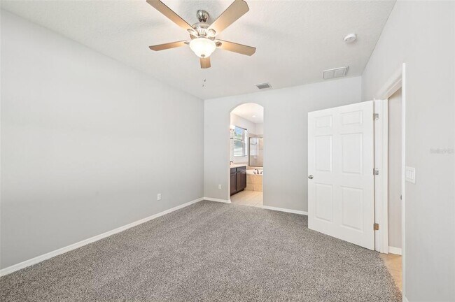 Building Photo - 12612 Avelar Creek Dr