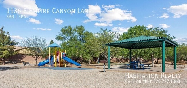 Building Photo - 1136 E Empire Canyon