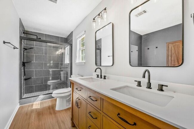 Building Photo - 4660 Bryant Rd