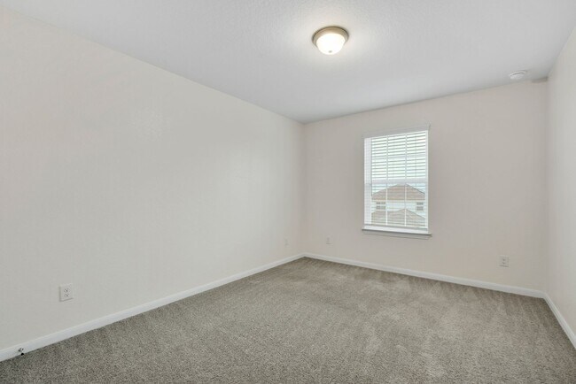 Building Photo - 144 Foxhound Path
