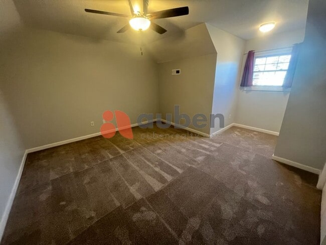 Building Photo - Charming 3 Bedroom 2.5 Bathroom in Ooltewah!