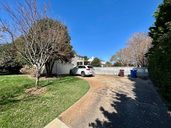 Building Photo - 3142 Harvesttime Crescent