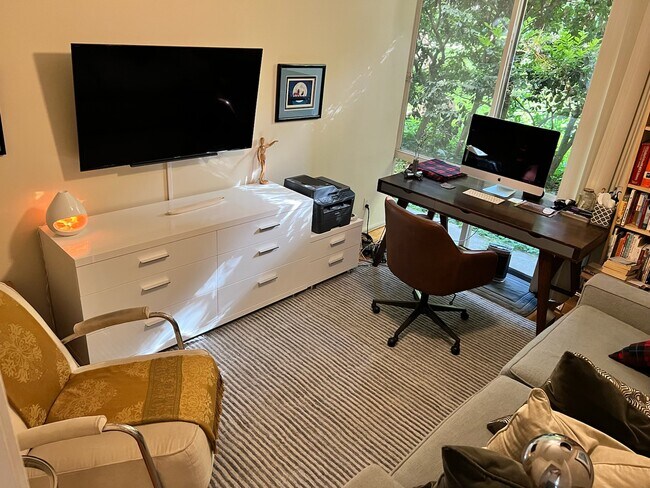 Building Photo - 2170 Century Park E