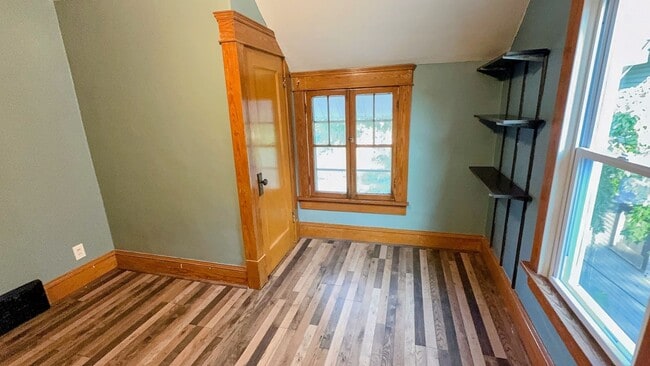 Building Photo - Beautiful 3 bedroom home on corner lot with garage - Canton NW