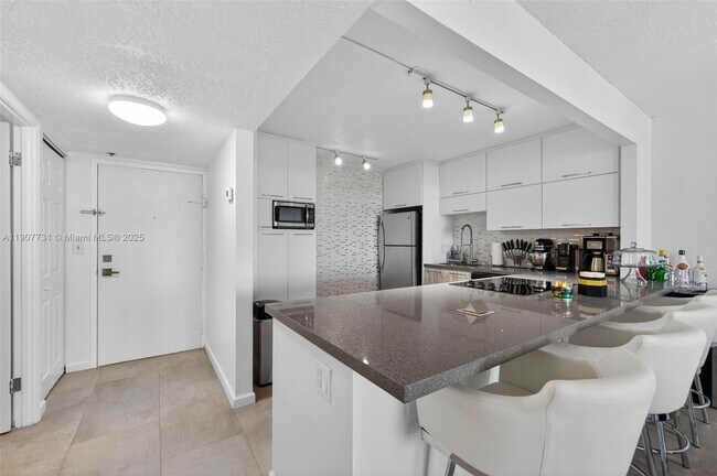 Building Photo - 2851 NE 183rd St