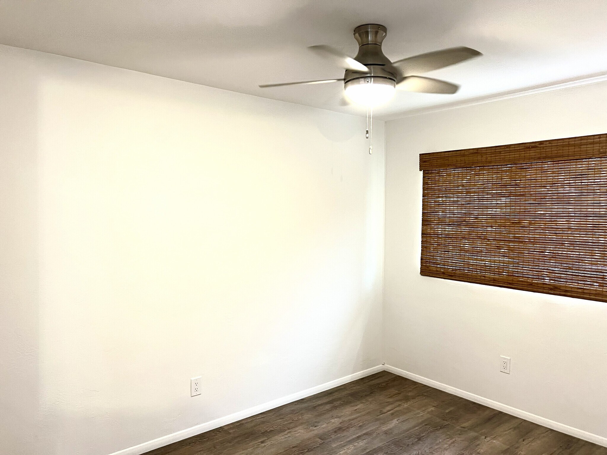Building Photo - 4463 Mentone St