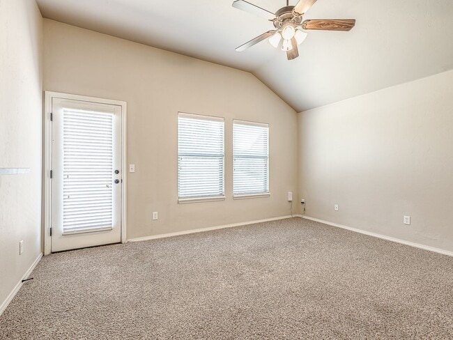 Building Photo - Newly Updated Home + Edmond + 3 bedrooms + Edmond Schools