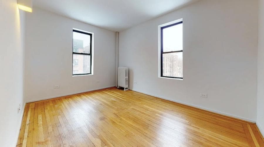 Building Photo - Seaman Ave