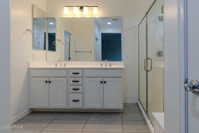 Building Photo - 4219 S 57th Dr