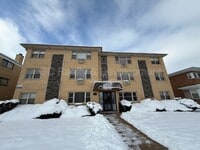 Building Photo - 386 Alles St