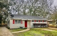 Building Photo - 3005 Louise Dr N