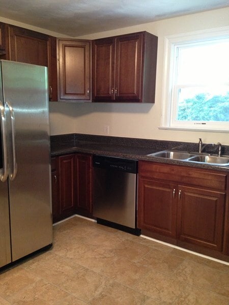 Building Photo - 1530 W Little Creek Rd