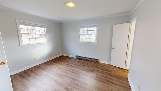 Building Photo - 108 Wilson St