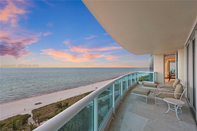 Building Photo - 5025 Collins Ave