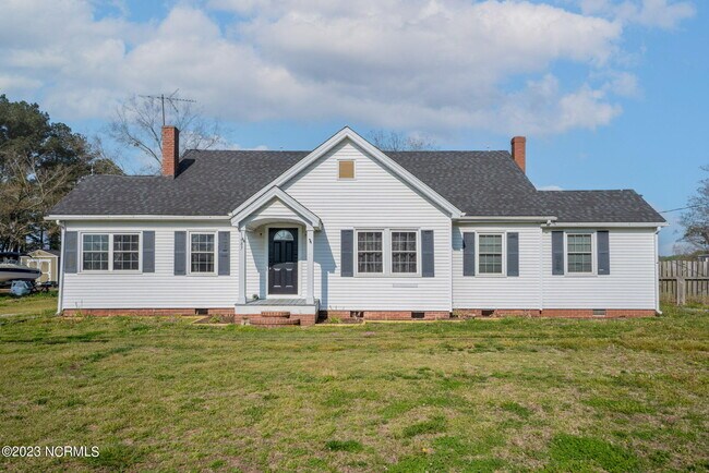Primary Photo - 1687 Morgans Corner Rd