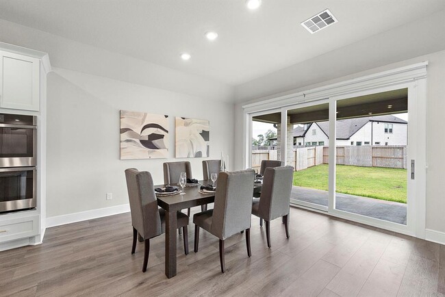 Building Photo - 10022 Serenity Grv Dr