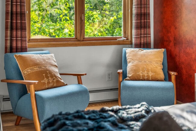 Building Photo - 7208 Secrest Ct