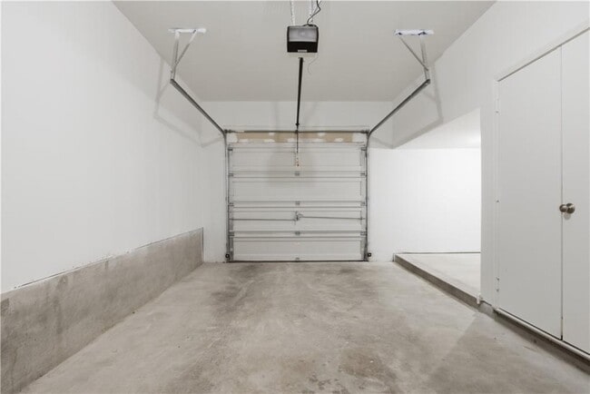 Building Photo - 1307 Greychurch Way