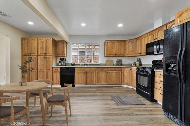 Building Photo - 12802 Rain Shadow Rd