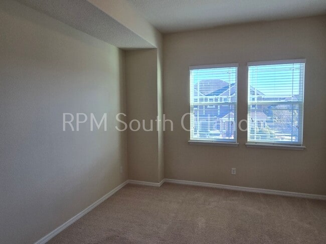 Building Photo - Millennia Park